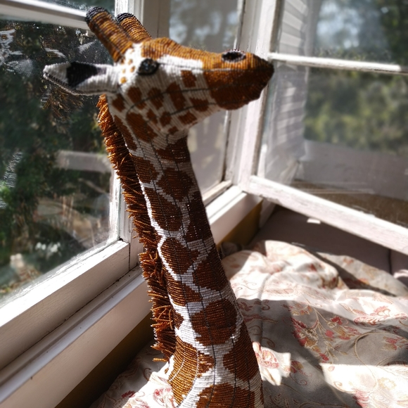 Beaded & Handcrafted Giraffe Head - Picture 2 of 10